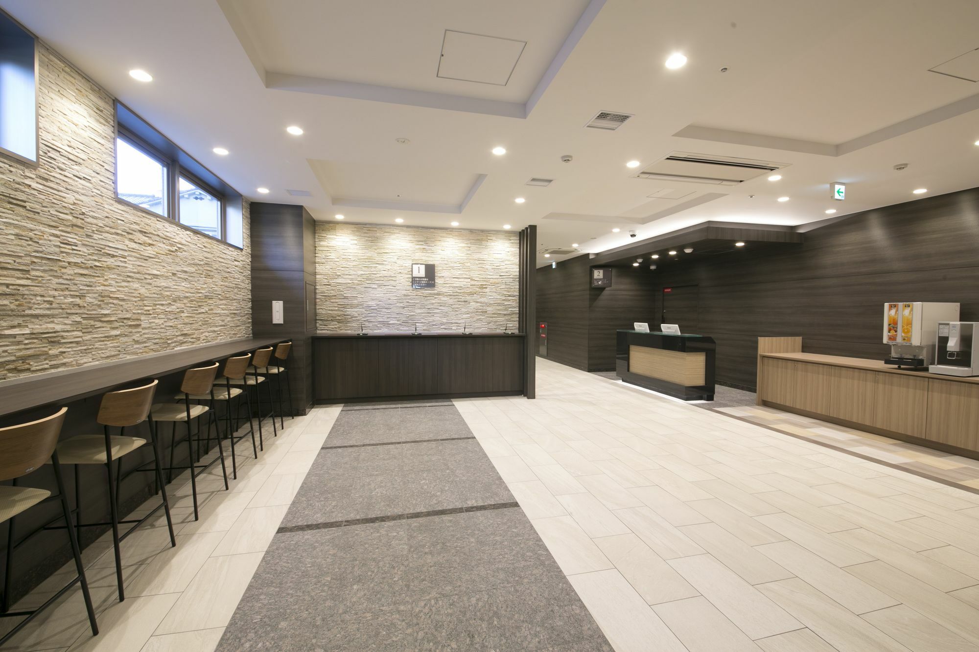 Washington R&B Hotel Shin Osaka Kitaguchi Экстерьер фото