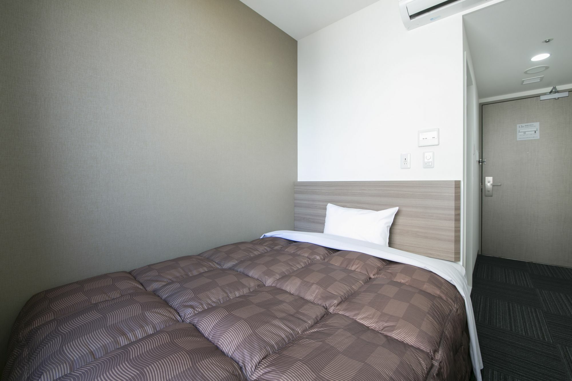 Washington R&B Hotel Shin Osaka Kitaguchi Экстерьер фото