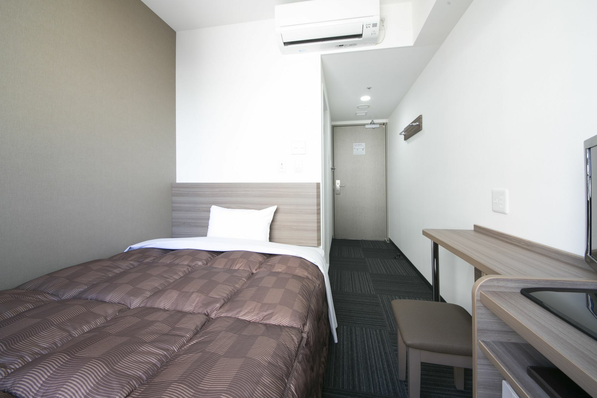 Washington R&B Hotel Shin Osaka Kitaguchi Экстерьер фото