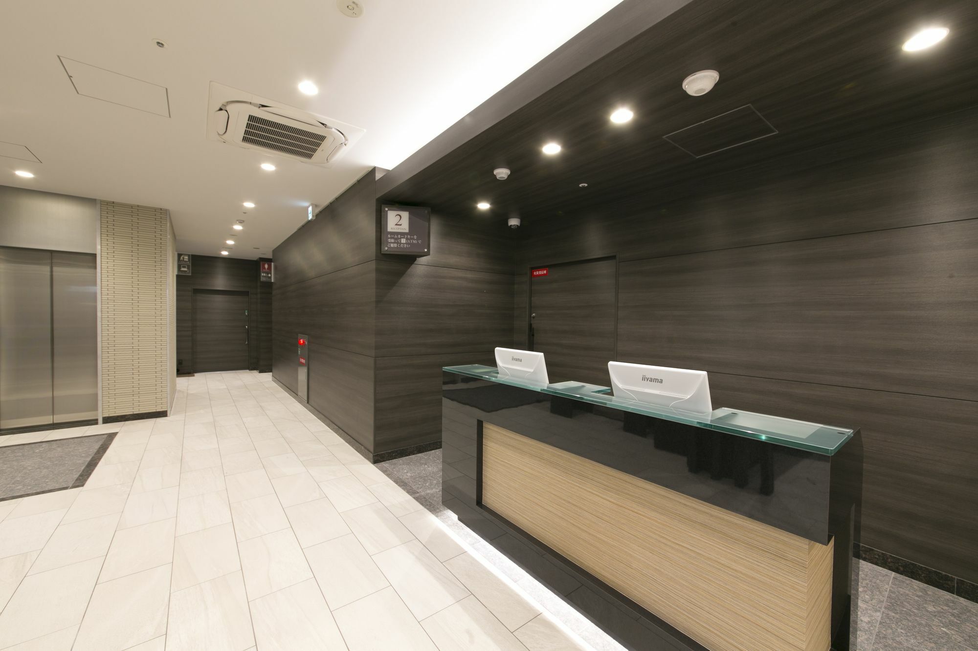 Washington R&B Hotel Shin Osaka Kitaguchi Экстерьер фото